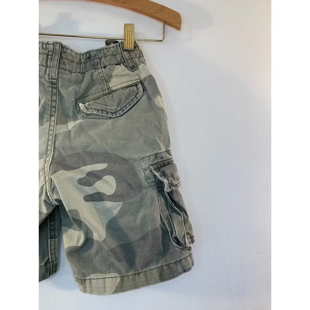 GAP Boy’s Camo Cargo Shorts / Size: 5 Slim